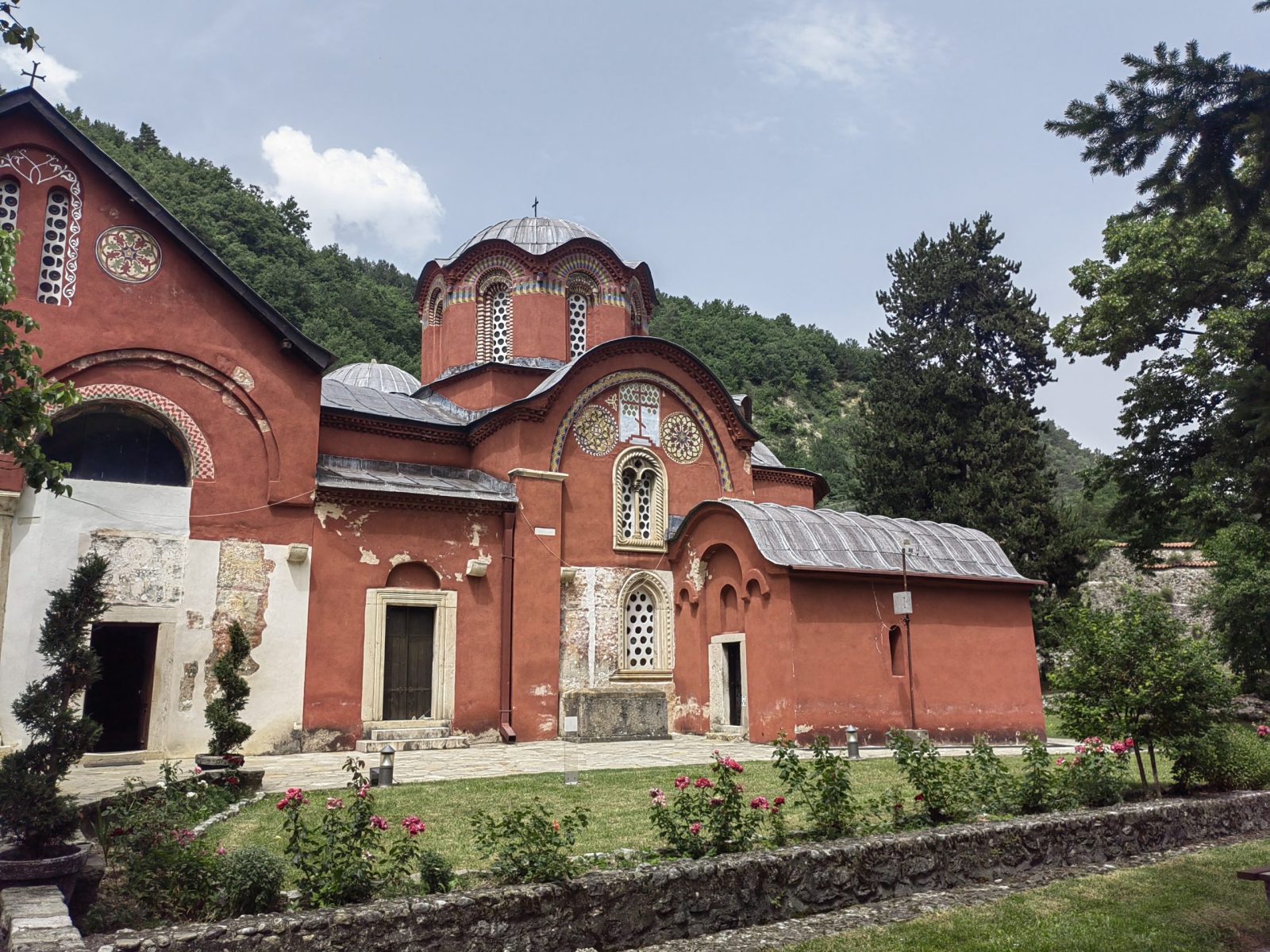 Manastir Pećka patrijaršija, manastir iz 13. vijeka